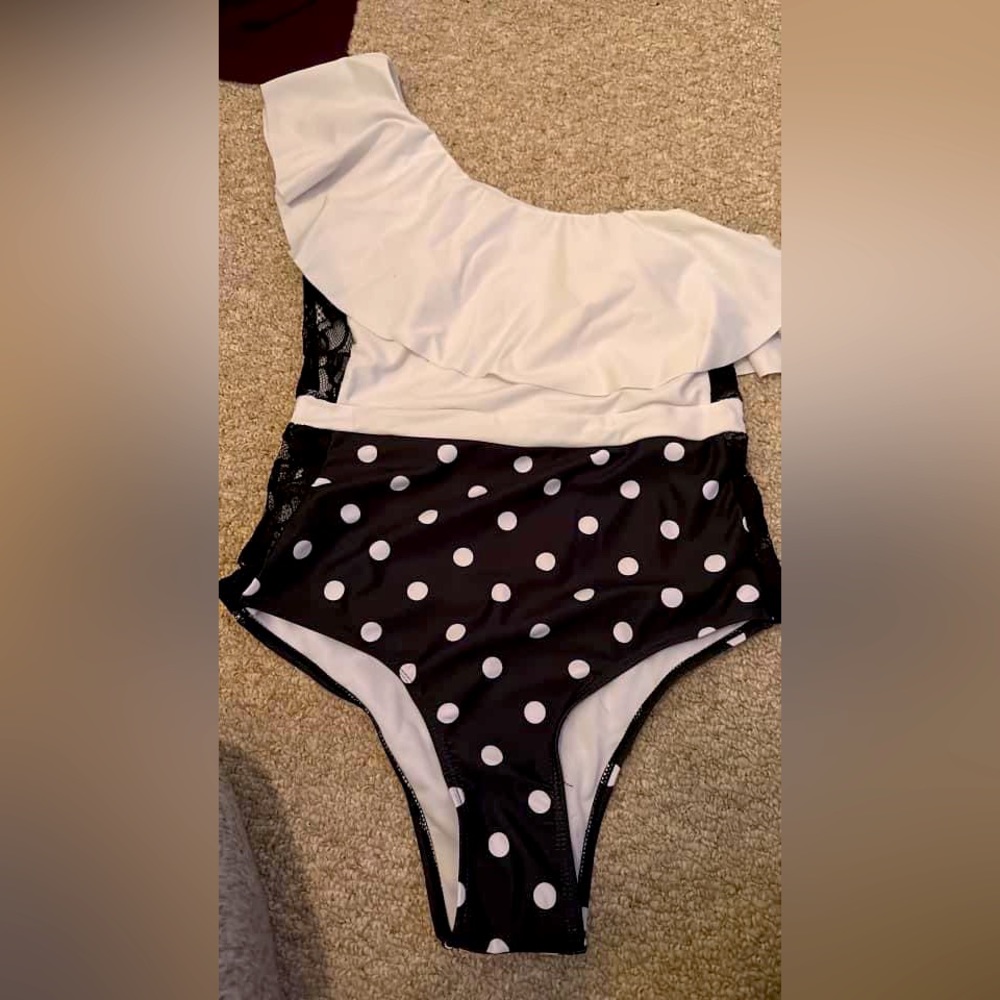 One shoulder bathingsuit